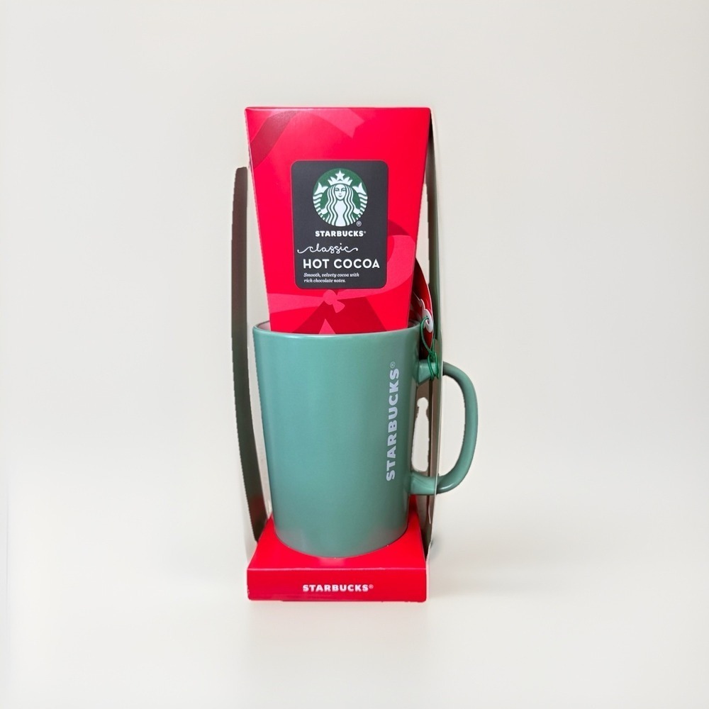2025 Starbucks Winter Hot Cocoa Mug Gift Set 16oz. Green Mug New with Tag